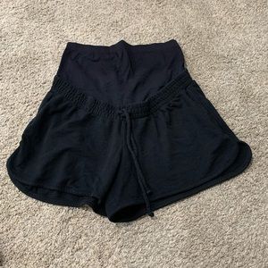 A-glow Maternity black shorts. size Medium.